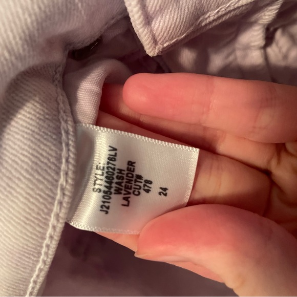 Veronica Beard Carly High-Rise Kick Flare Jeans Lavender Purple - Picture 4 of 9